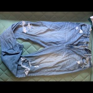 American Eagle Mom Jeans